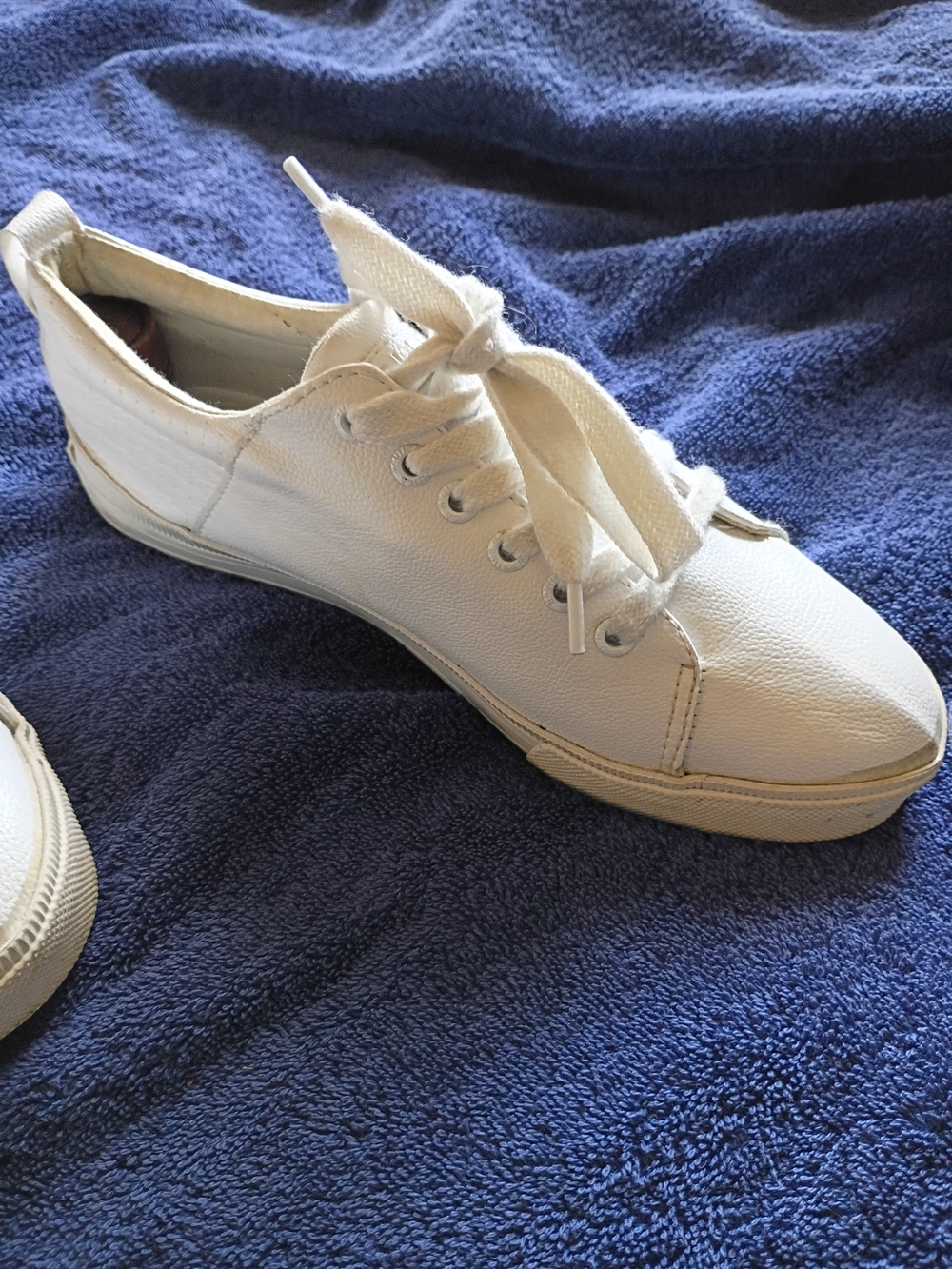Nautica White Women's Athletic Sneakers - Picture 4 of 6